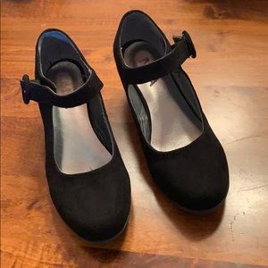 MIA Girl’s black heels size 1